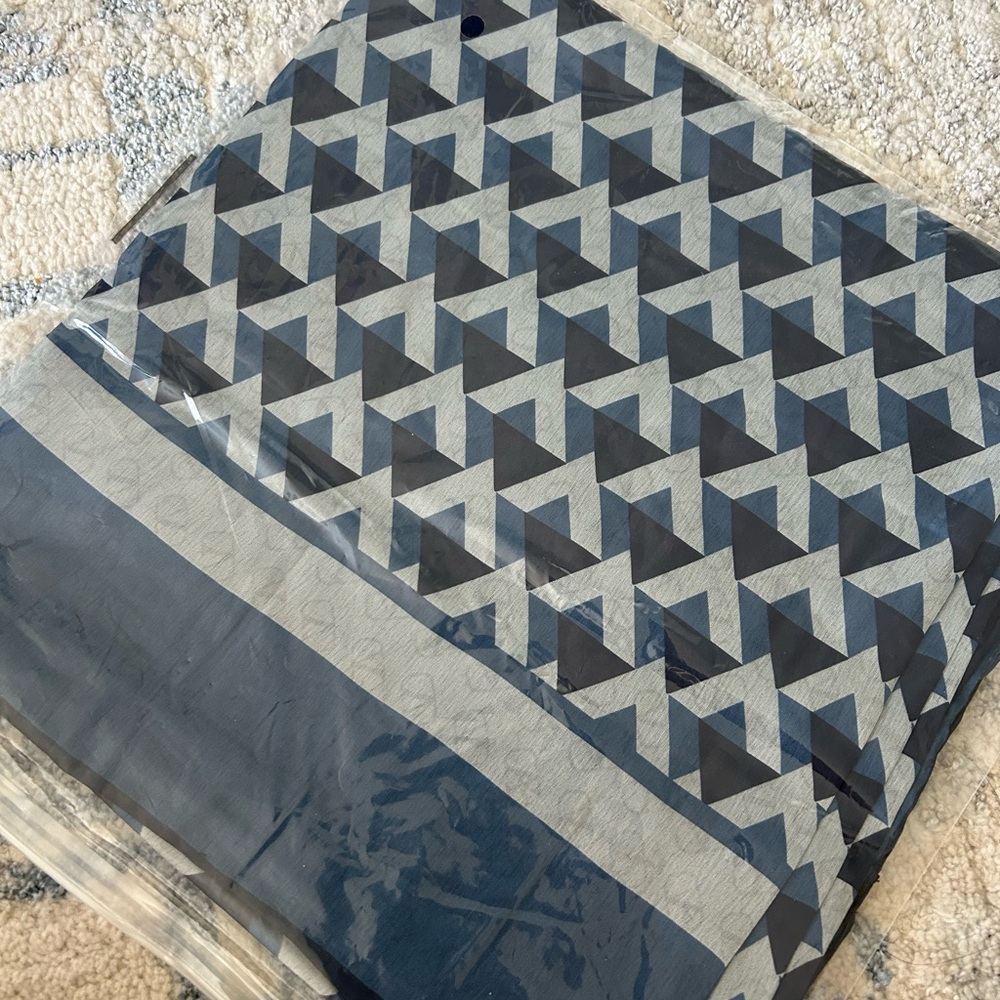 Geometric Patterned Fabric